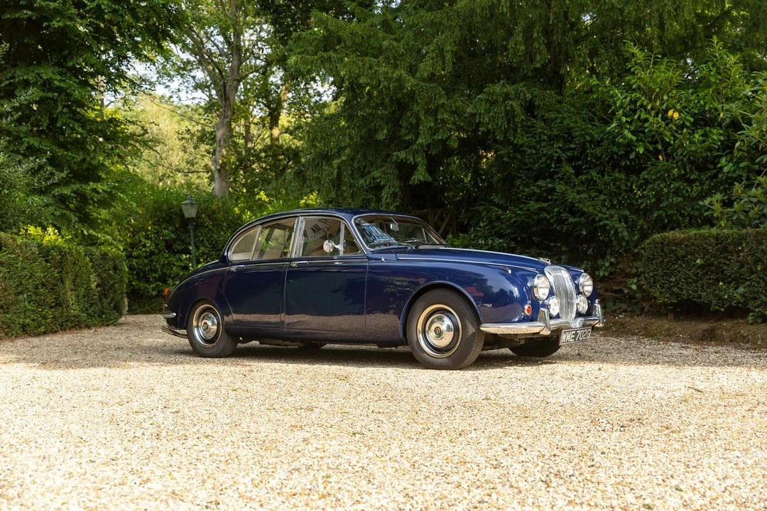 1968 Daimler - Image 3 of 30