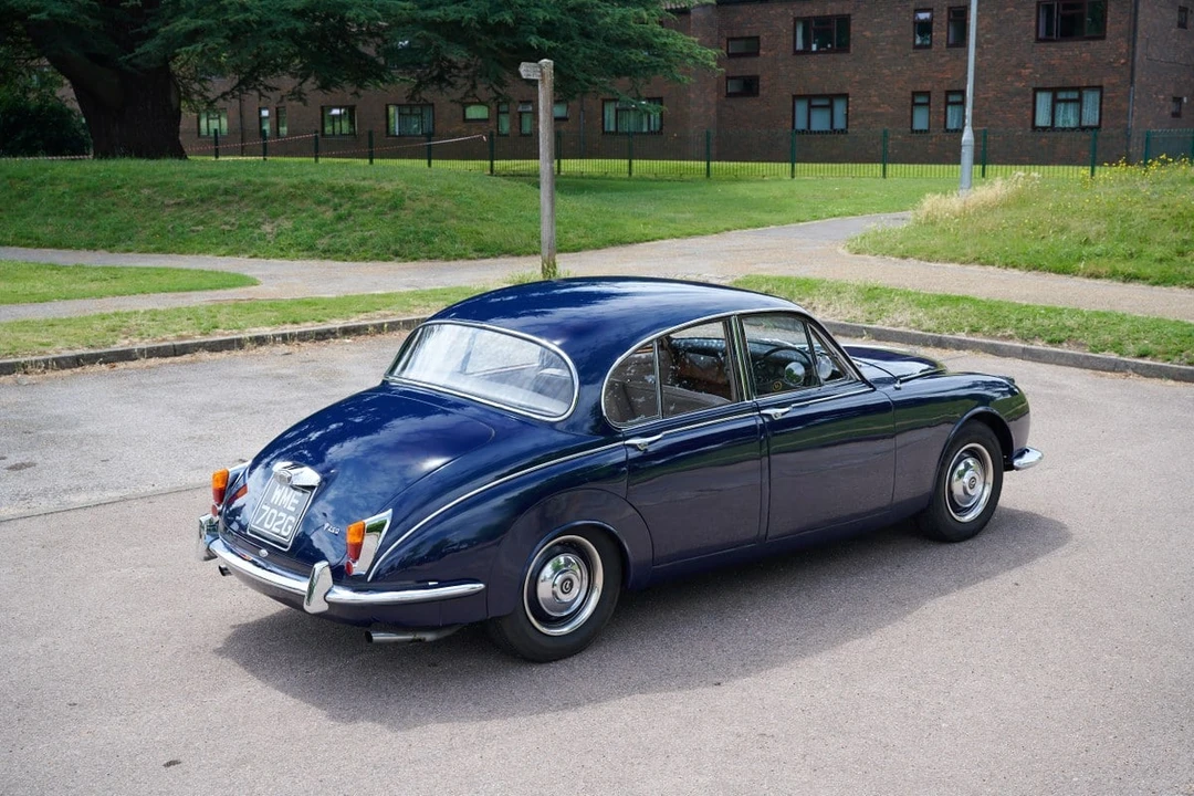 1968 Daimler - Image 16 of 30