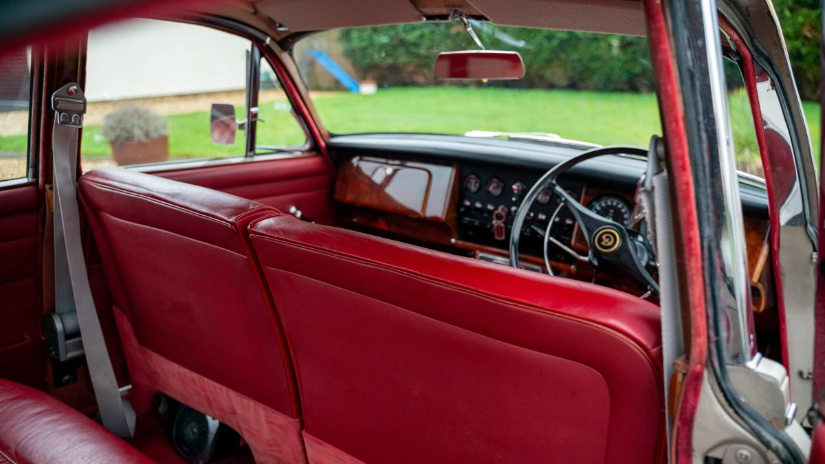 1968 Daimler - Image 18 of 30
