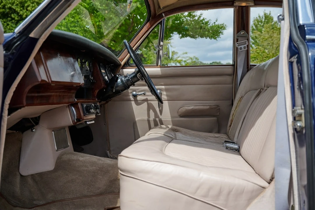 1968 Daimler - Image 29 of 30
