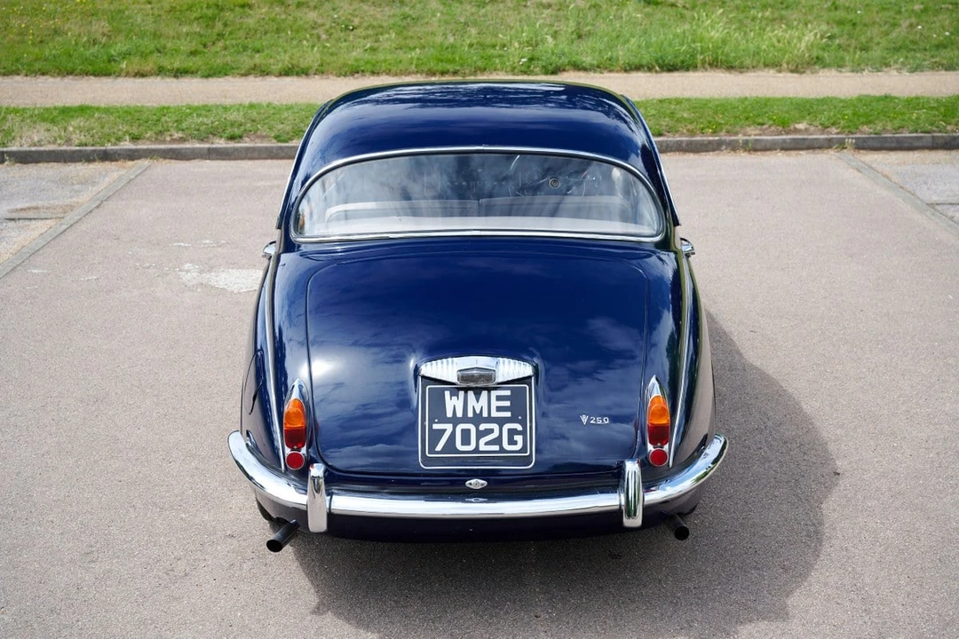 1968 Daimler - Image 4 of 30