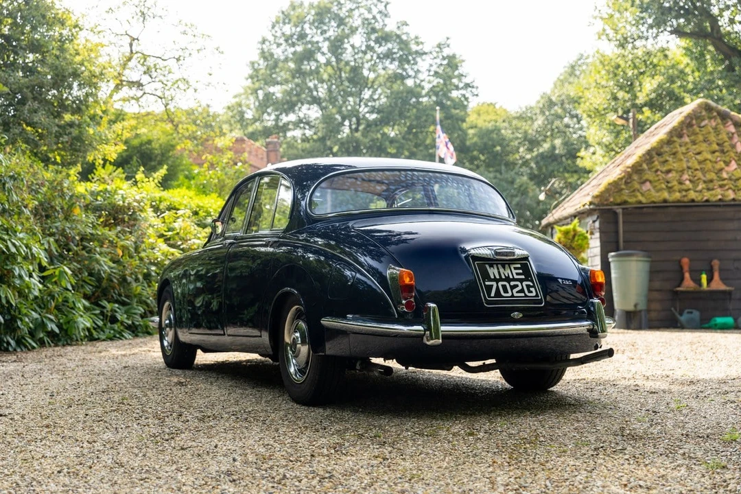 1968 Daimler - Image 16 of 30
