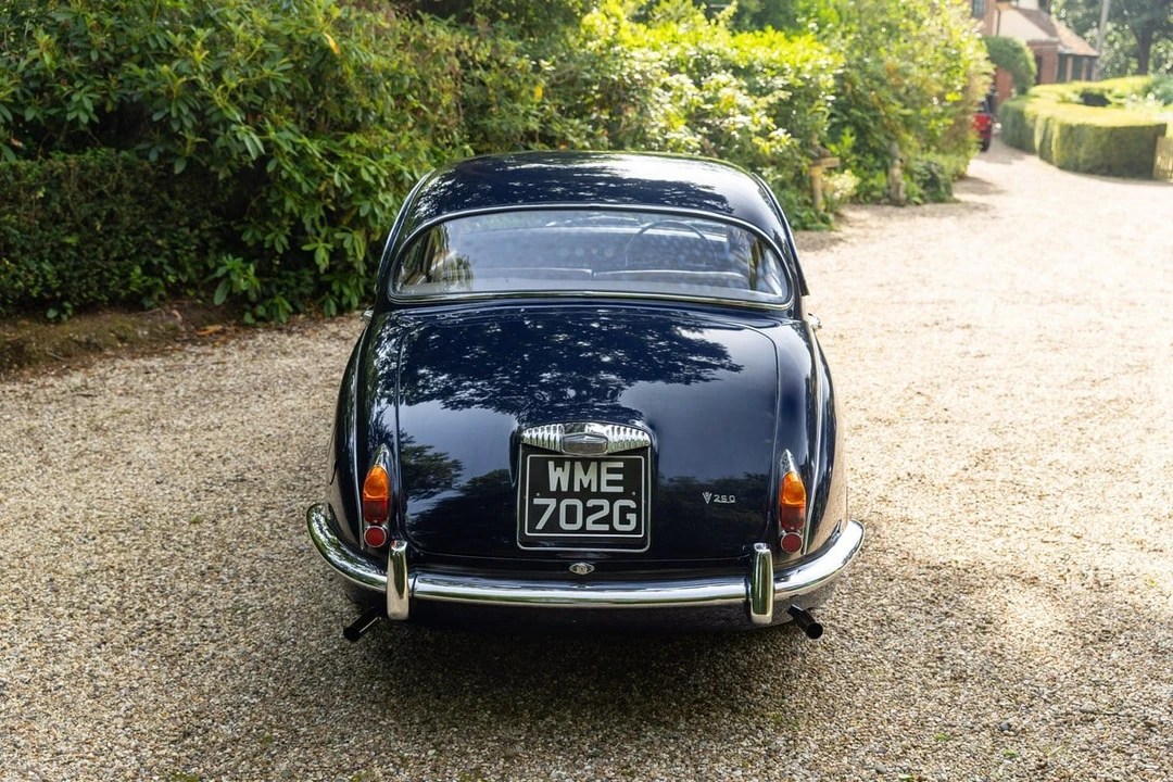 1968 Daimler - Image 12 of 30