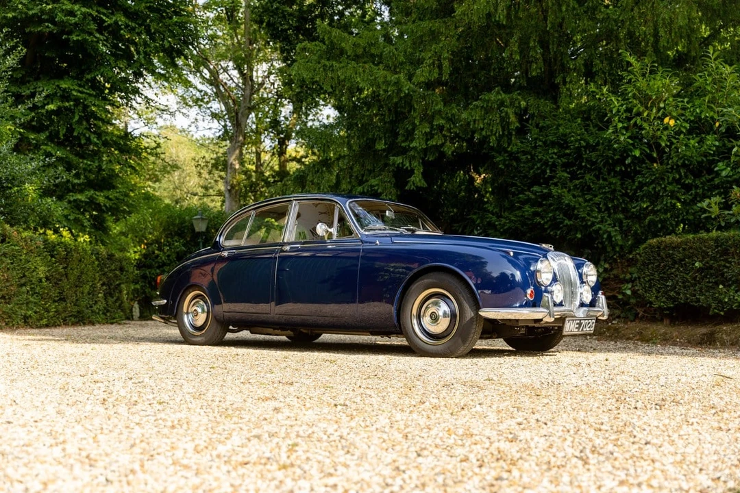 1968 Daimler - Image 4 of 30
