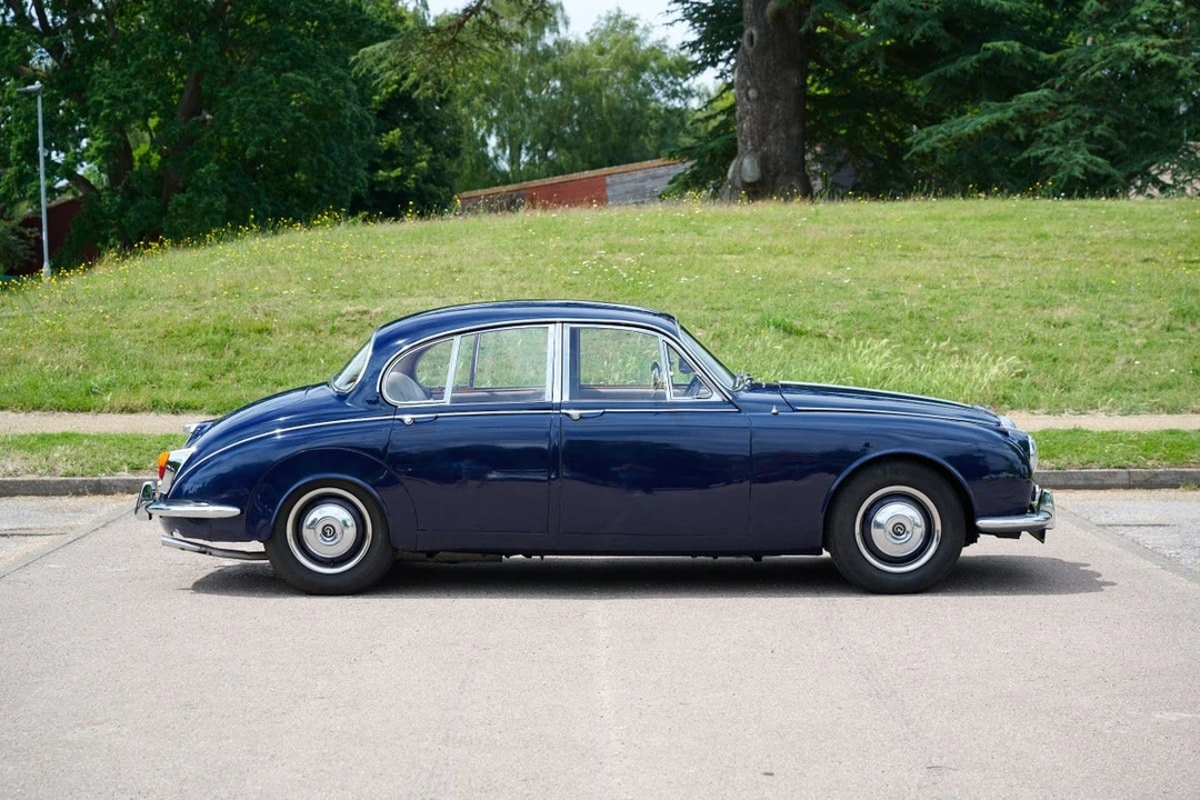 1968 Daimler - Image 17 of 30