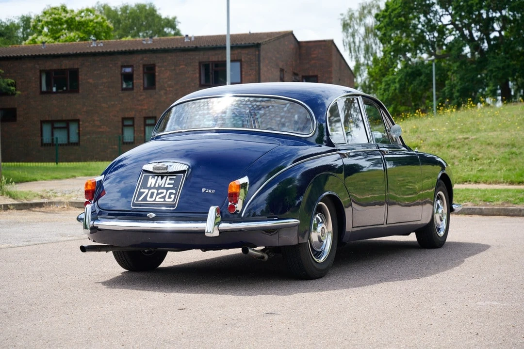 1968 Daimler - Image 12 of 30