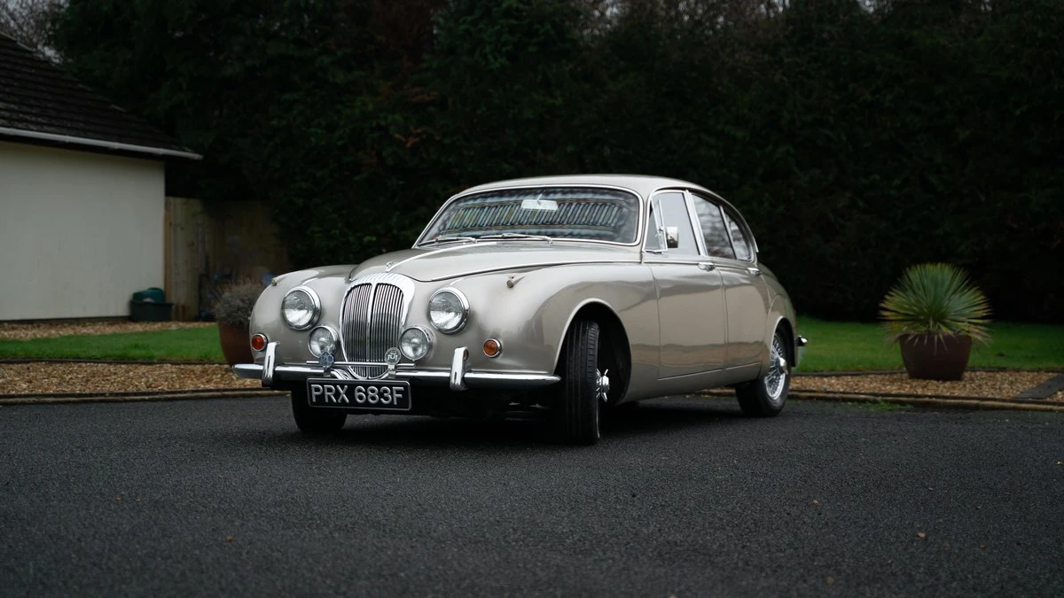1968 Daimler - Image 3 of 30