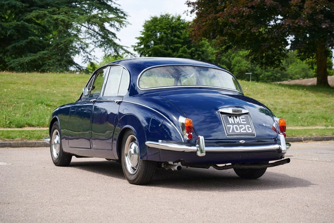 1968 Daimler - Image 15 of 30