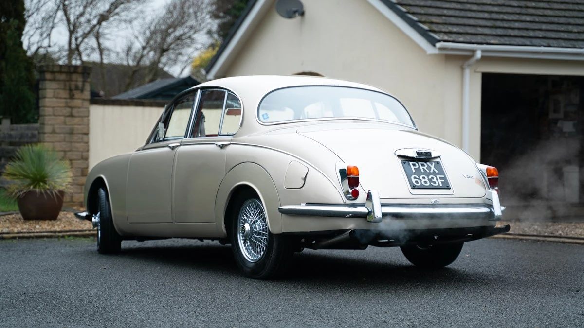 1968 Daimler - Image 4 of 30