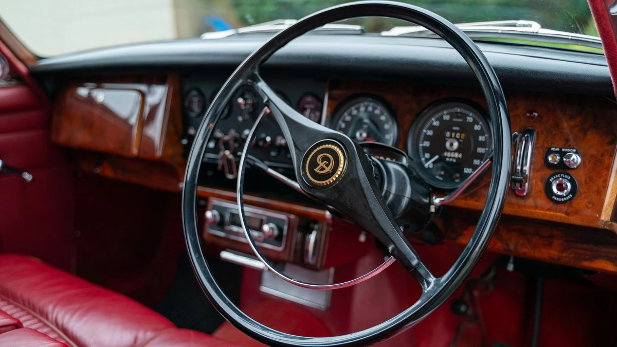 1968 Daimler - Image 13 of 30