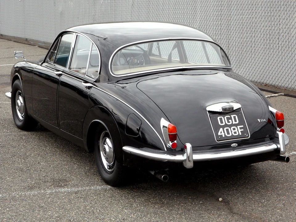 1968 Daimler - Image 2 of 31