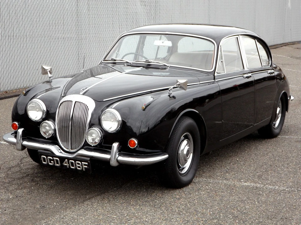 1968 Daimler - Image 10 of 31