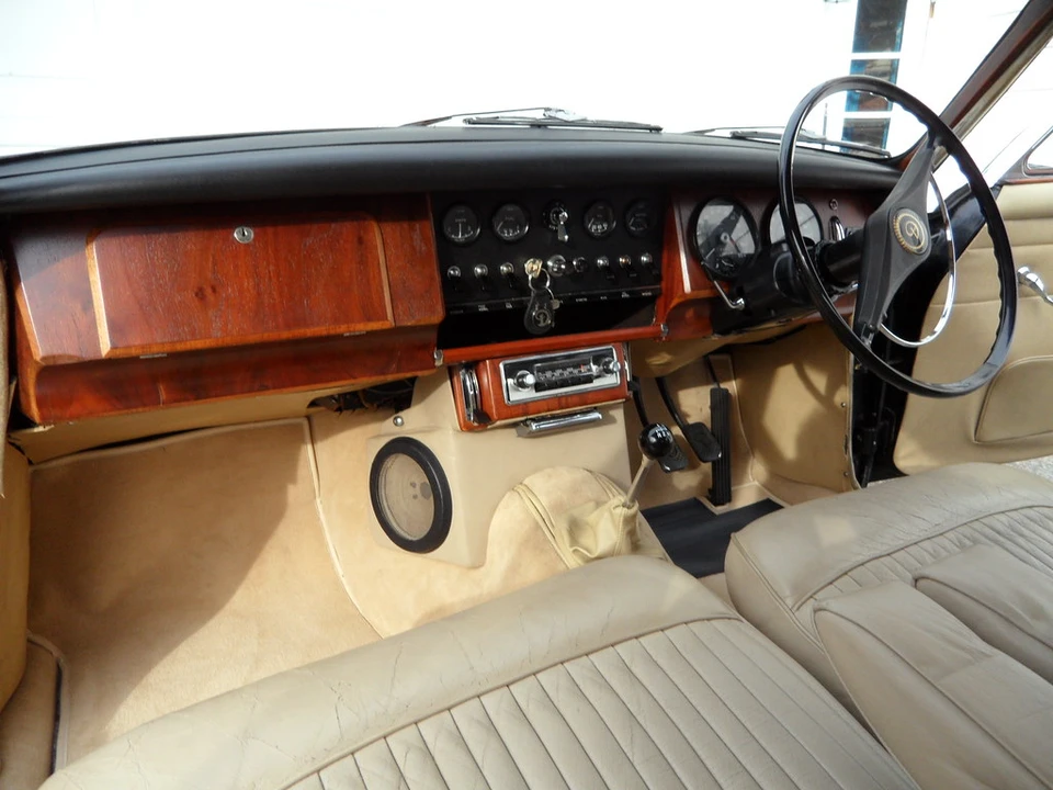 1968 Daimler - Image 16 of 31