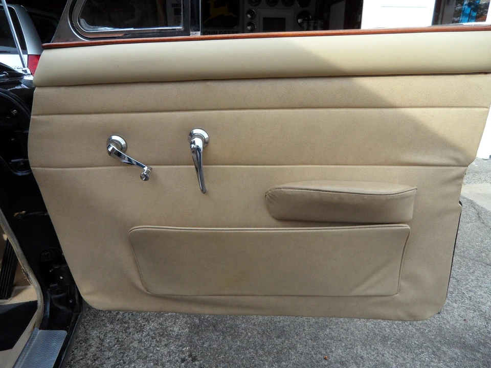 1968 Daimler - Image 22 of 31