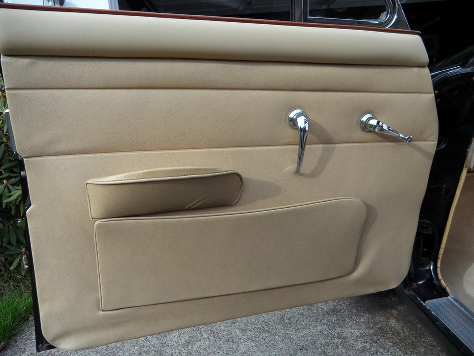 1968 Daimler - Image 25 of 31