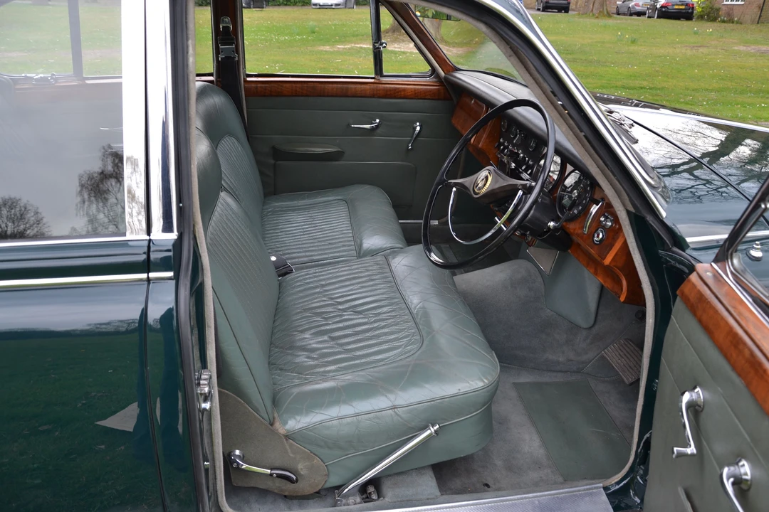 1968 Daimler - Image 2 of 6