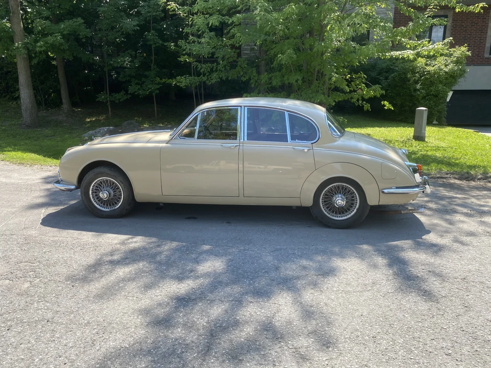 1968 Daimler SP250 - Image 15 of 31