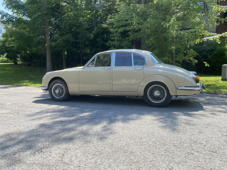 1968 Daimler SP250 - Image 18 of 31