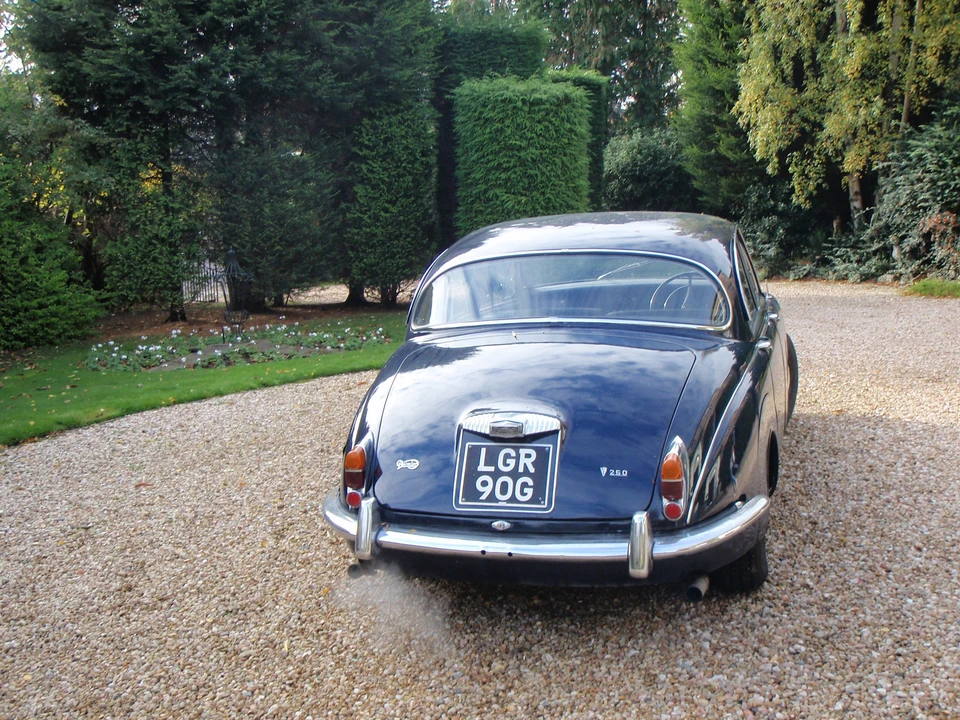 1968 Daimler - Image 5 of 8