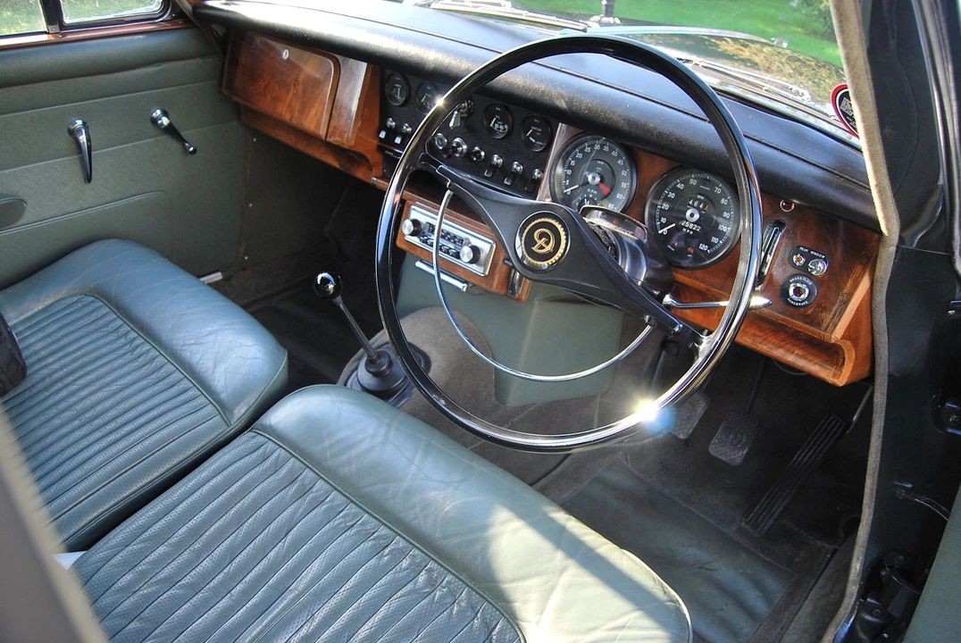 1968 Daimler - Image 4 of 5