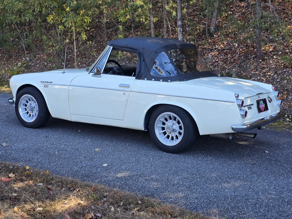 1968 Nissan Datsun Sports - Image 15 of 31