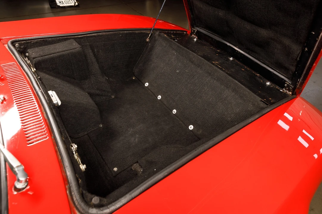 1968 DeTomaso Mangusta - Image 20 of 31