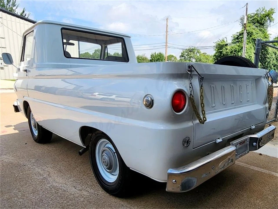 1968 Dodge A100 - Image 5 of 12