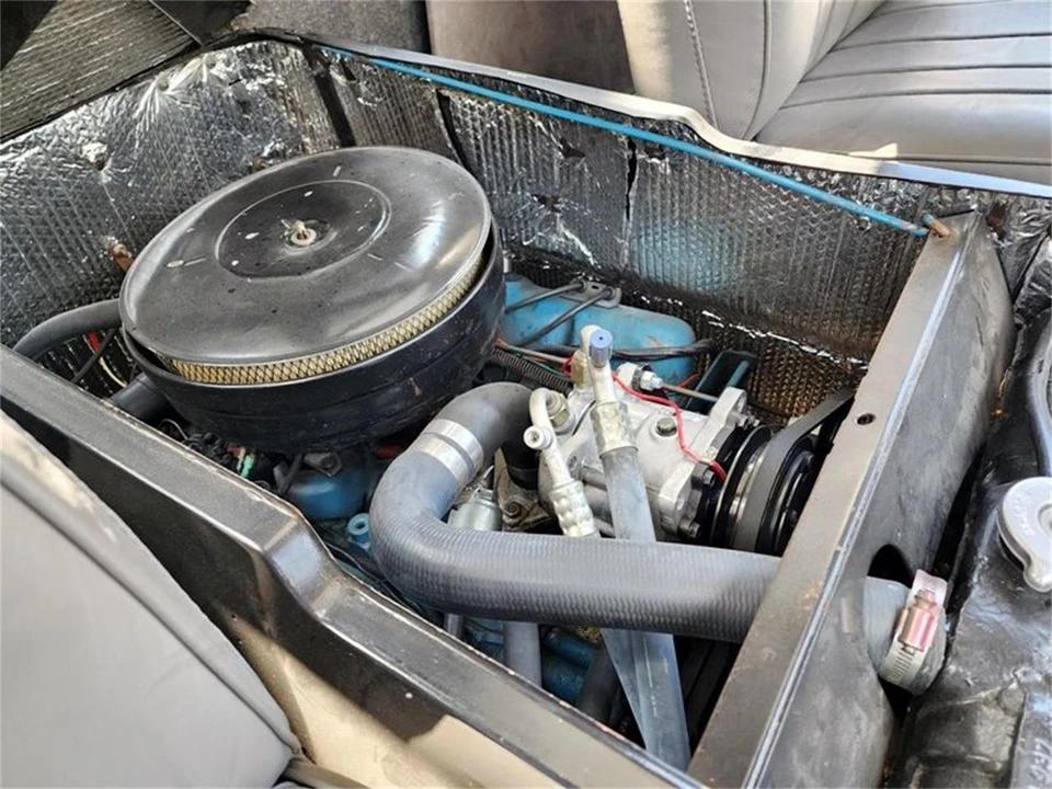 1968 Dodge A100 - Image 9 of 12