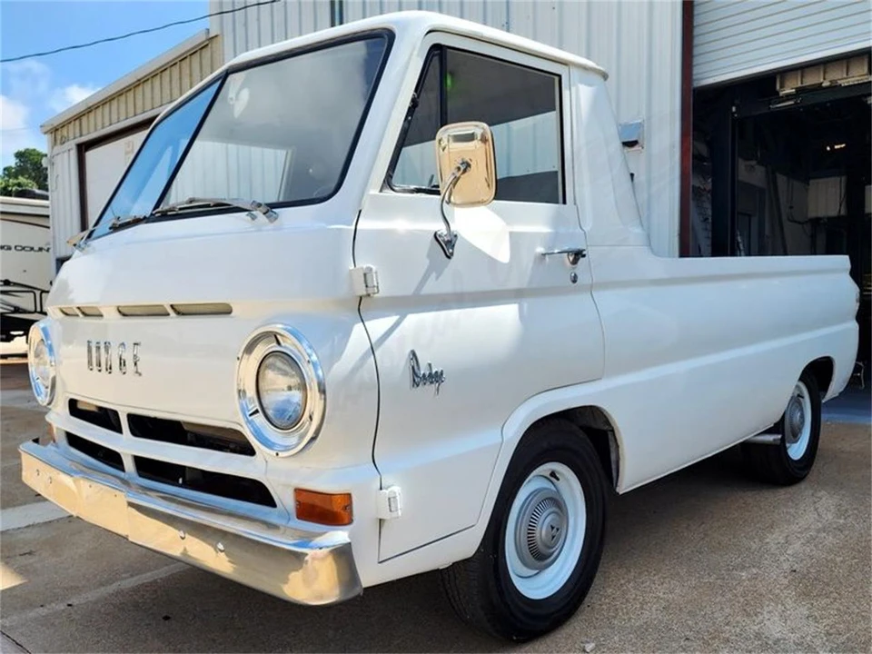 1968 Dodge A100 - Image 7 of 12