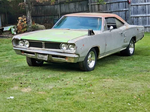 1968 Dodge Charger R/T Scat Pack Sedan 4D