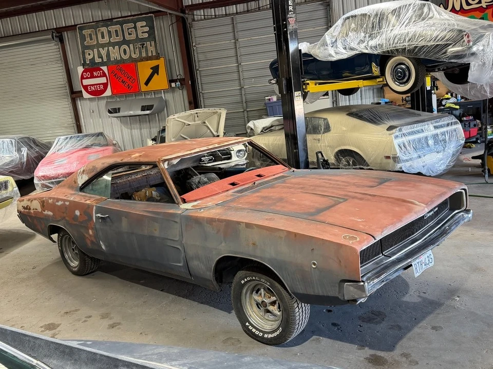 1968 Dodge Charger 2nd Gen - Image 2 of 12