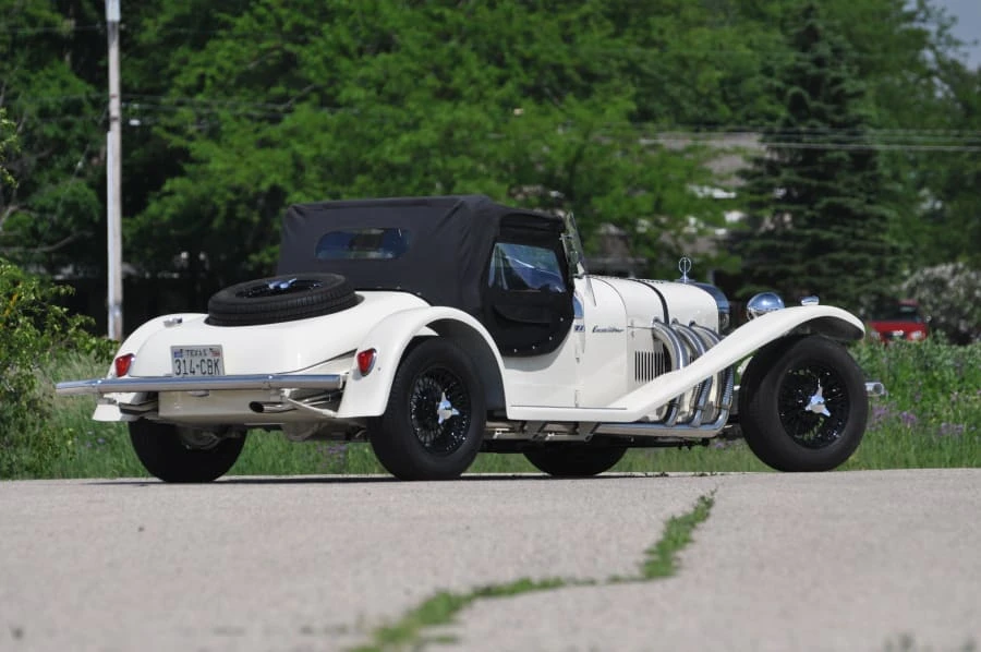 1968 Excalibur - Image 9 of 12
