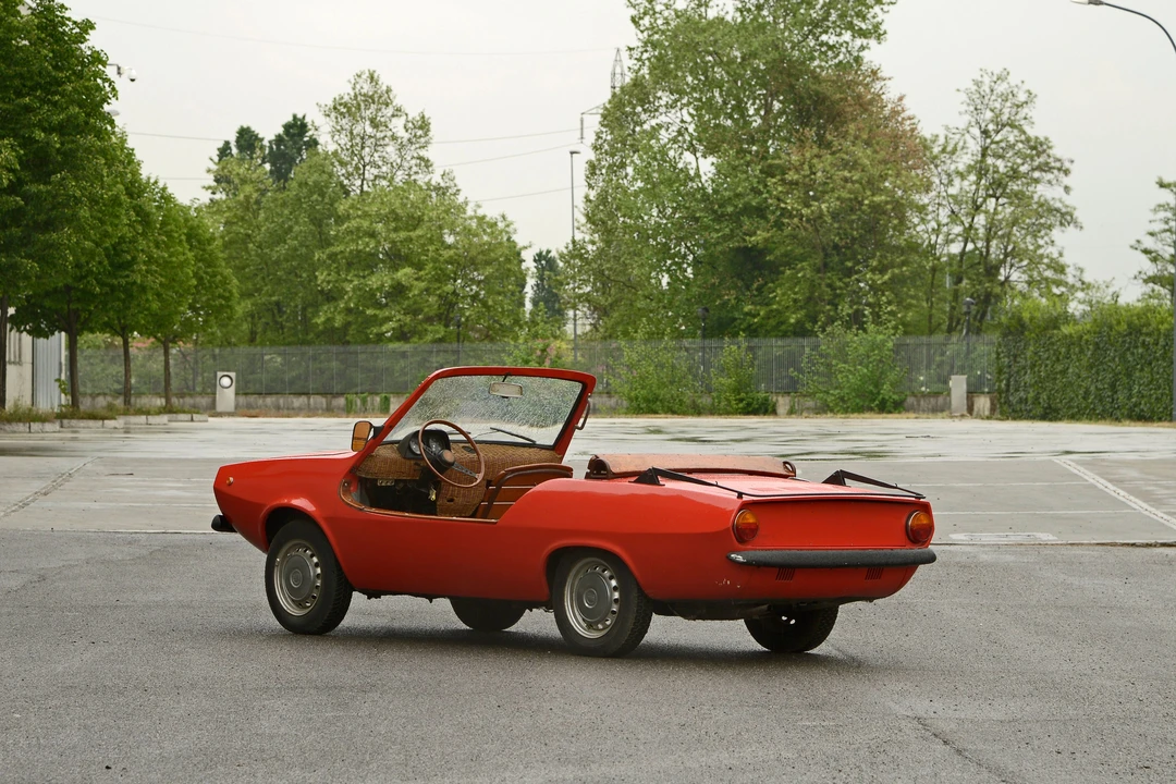 1968 Fiat 850 - Image 2 of 18