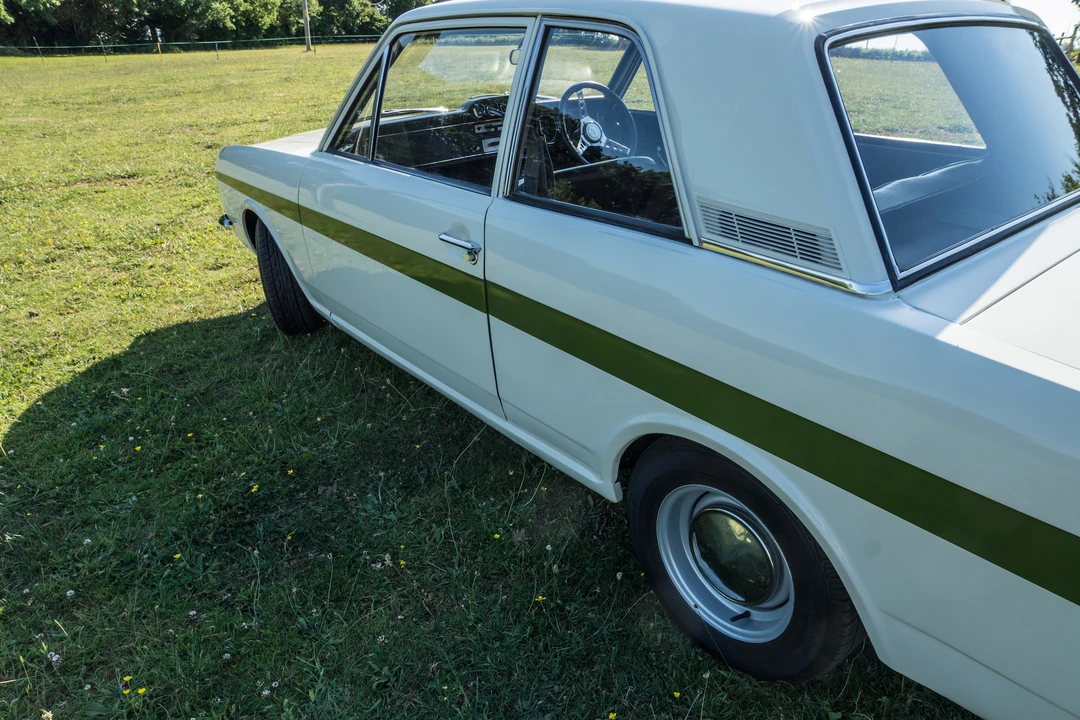 1968 Ford Cortina - Image 25 of 31