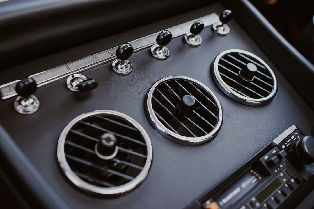 1968 Ferrari 330 GTC & GTS - Image 14 of 31