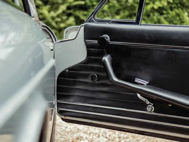 1968 Ferrari 330 GTC & GTS - Image 27 of 31