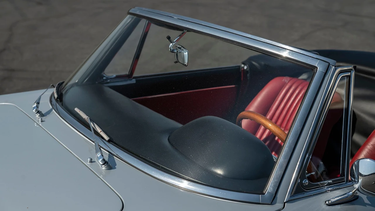 1968 Ferrari 330 GTC & GTS - Image 29 of 31