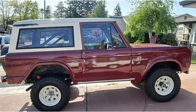 1968 Ford Bronco Wagon