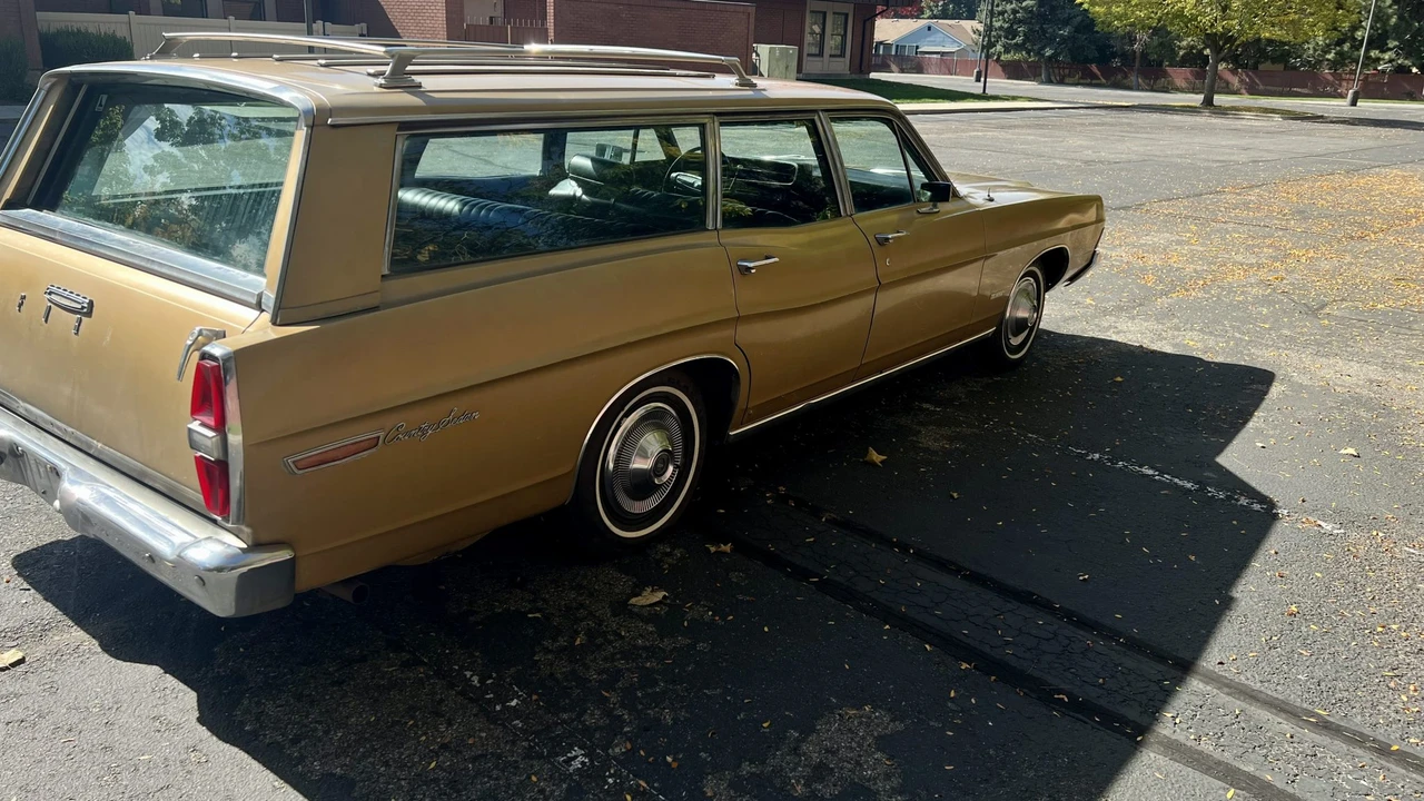 1968 Ford Country Sedan - Image 14 of 31