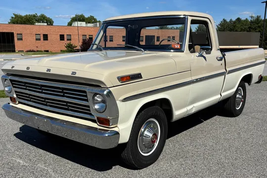1968 Ford F-100 Custom Cab 3-Speed