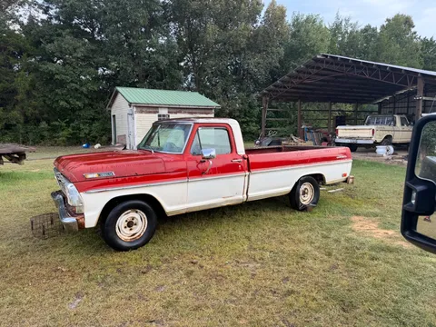 1968 Ford F-100 Ranger Custom Cab