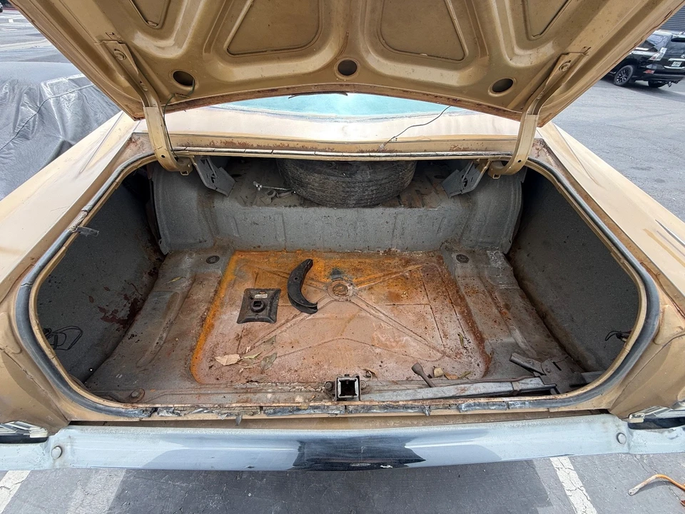 1968 Ford Galaxie 3rd Gen - Image 27 of 31
