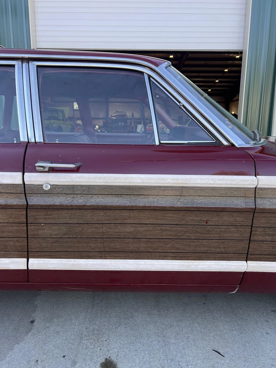 1968 Ford Country Squire - Image 25 of 31