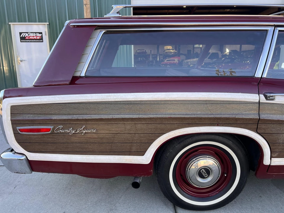 1968 Ford Country Squire - Image 23 of 31