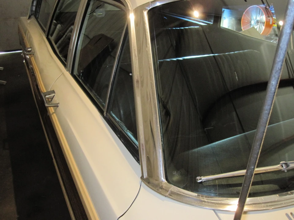 1968 Ford Country Squire - Image 21 of 31