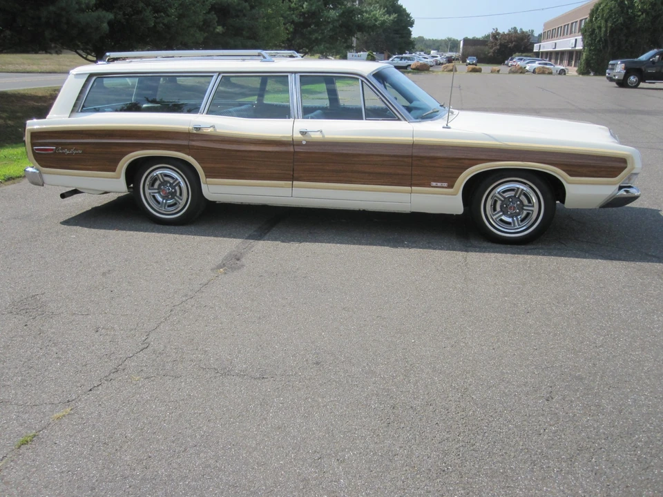 1968 Ford Country Squire - Image 5 of 31