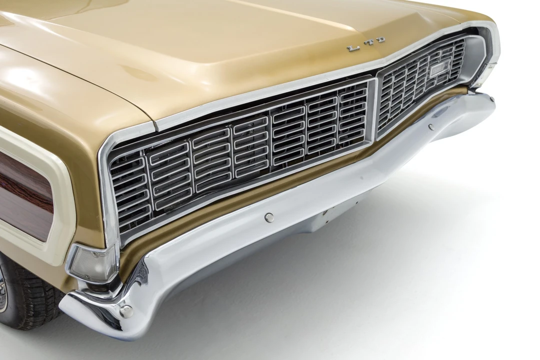 1968 Ford Country Squire - Image 12 of 31