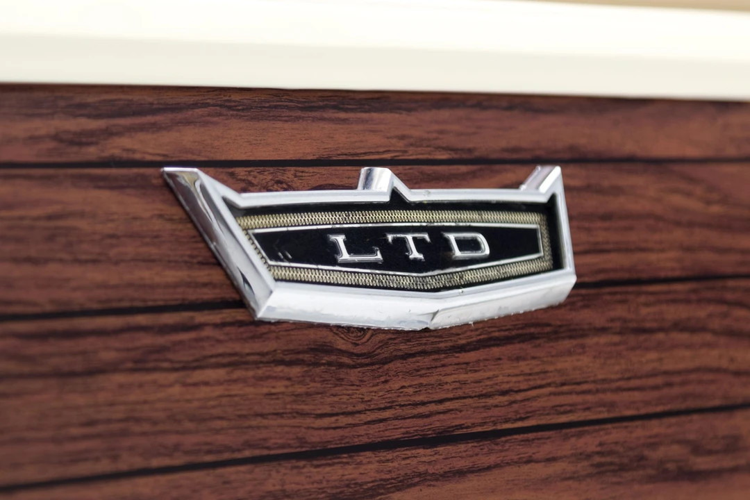 1968 Ford Country Squire - Image 25 of 31