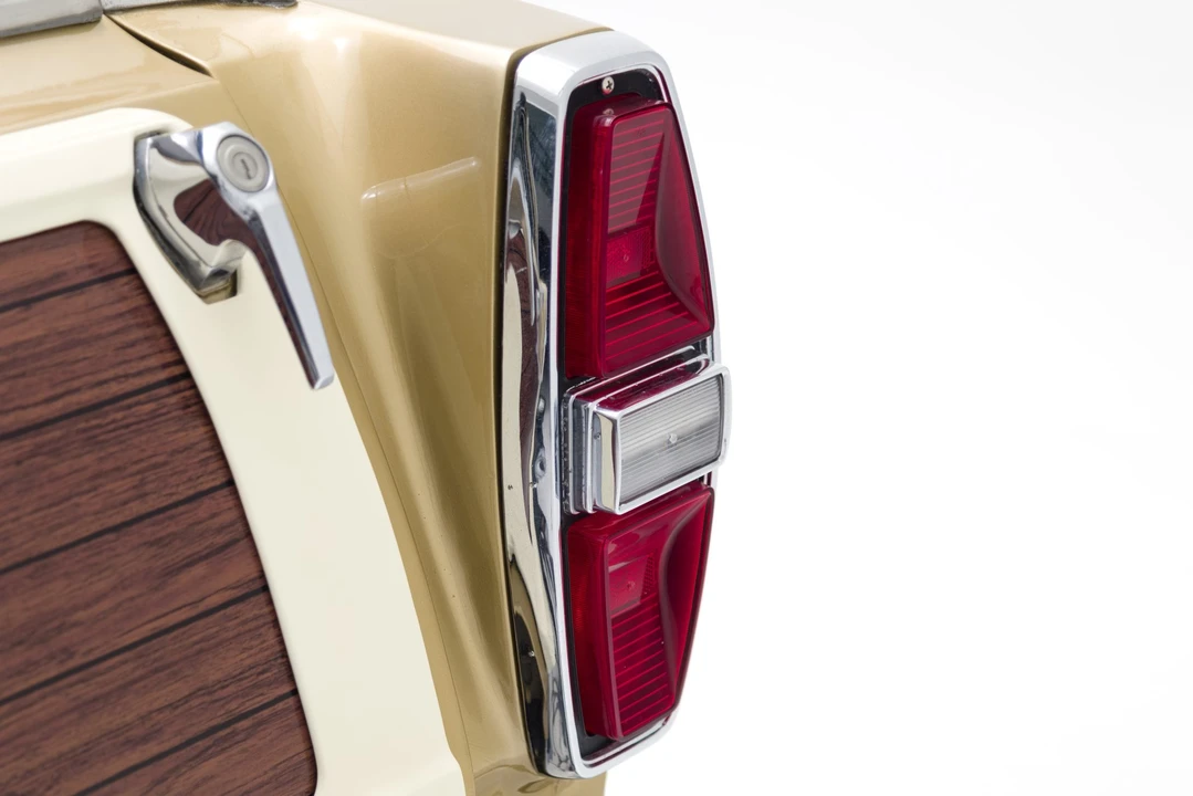 1968 Ford Country Squire - Image 19 of 31