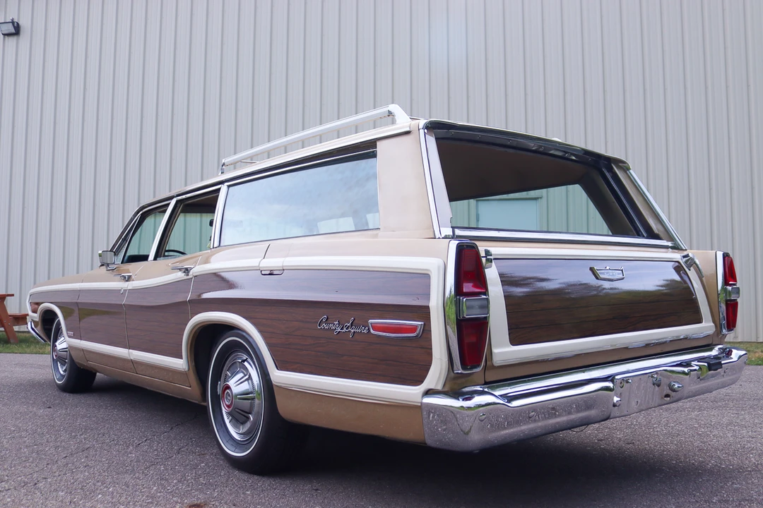 1968 Ford Country Squire - Image 8 of 31